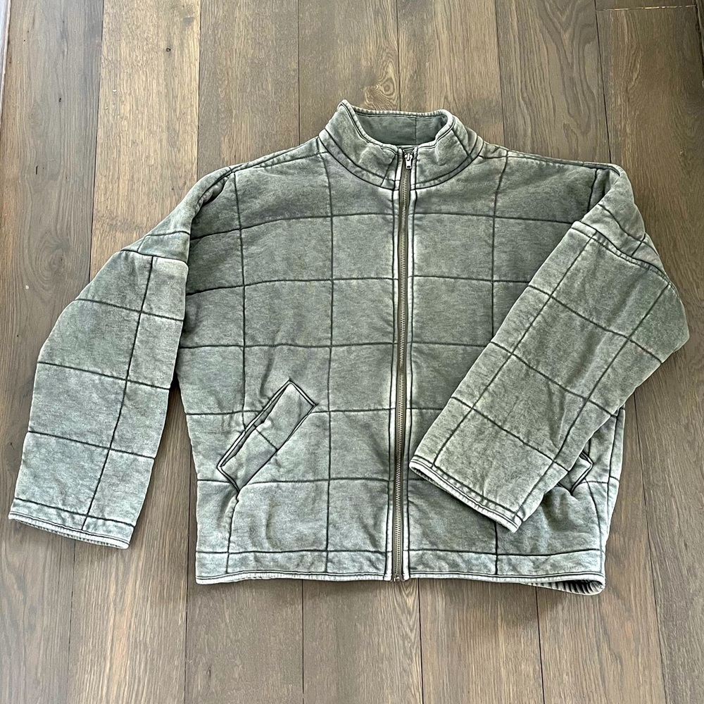 EUC Forever 21 quilted zip-up jacket, S